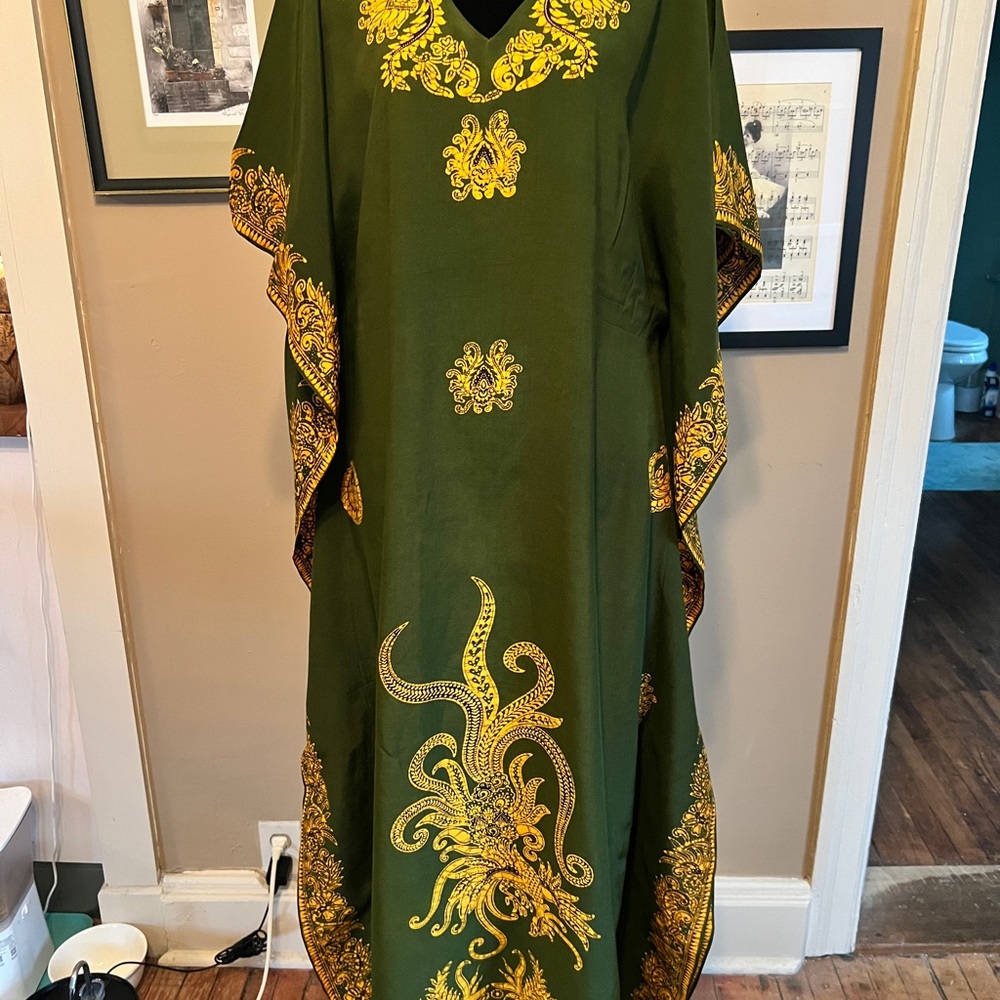 Green and Gold Vintage Kaftan